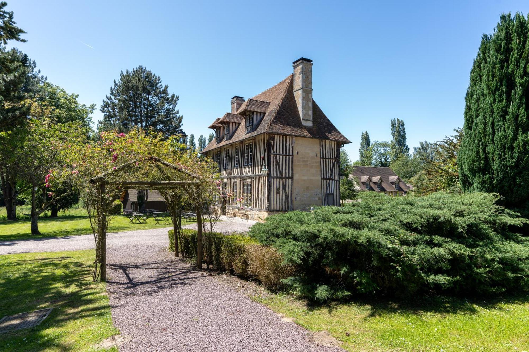 Les Manoirs Des Portes De Deauville - Small Luxury Hotel Of The World Canapville  Ngoại thất bức ảnh